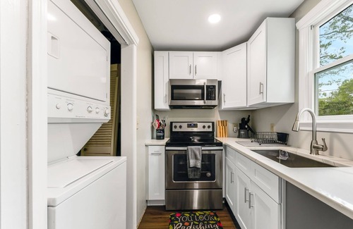 Hyannis Apartment | Carriage House Retreat in the Heart of Hyannis!