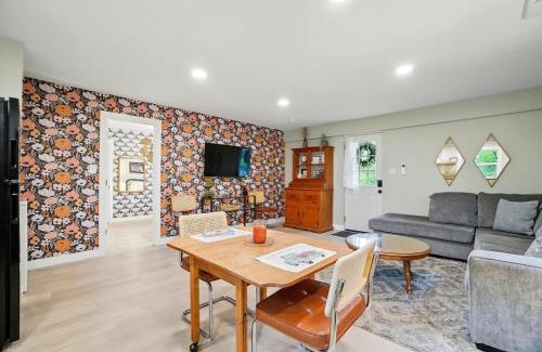 Milford Apartment | Carriage House Retreat 1