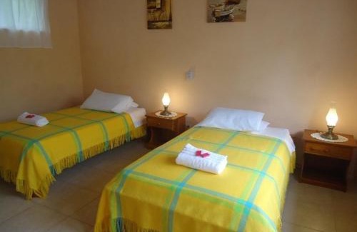 Puerto Villamil Cabin | Cartago Bay