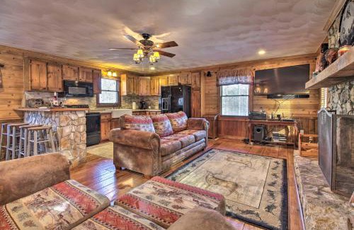 Henry House | Carters Hideaway by Fairy Stone Pool and Hot Tub