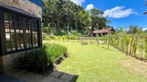 Teresopolis House | Casa 02 Vale Boa Vista - Casa em Condomínio Exclusivo com Vista para as Montanhas e Área de Lazer Completa