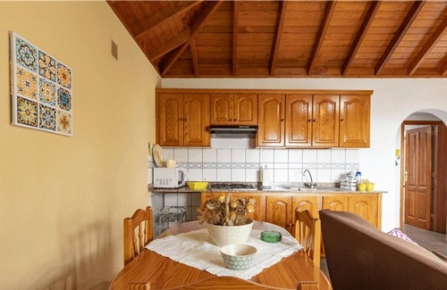 Los Llanos de Aridane Cottage | Casa 2 dormitorios con Wifi y piscina privada