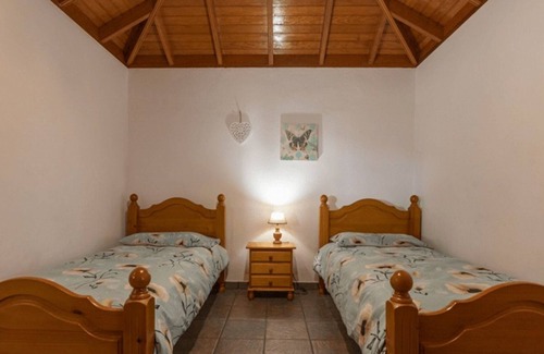 Los Llanos de Aridane Cottage | Casa 2 dormitorios con Wifi y piscina privada