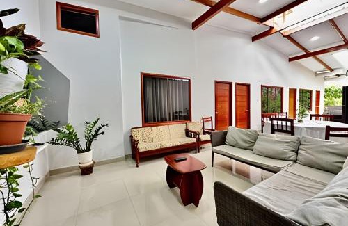 La Banda de Shilcayo House | Casa a 5min centro 3HAB con A/C & Precioso Jardín