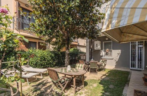 Marina Centro Apartment | Casa a due passi dal mare con giardino