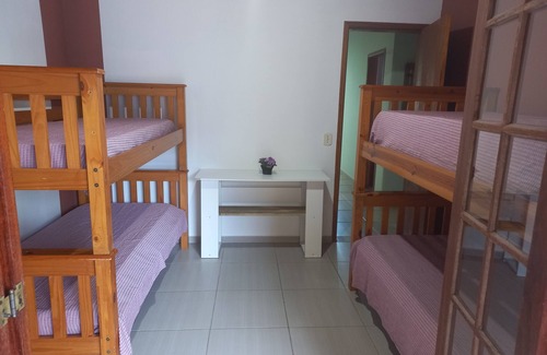 Mococa House | Casa Aconchegante, 10 Minutos da Praia com Piscina e Area Gourmet