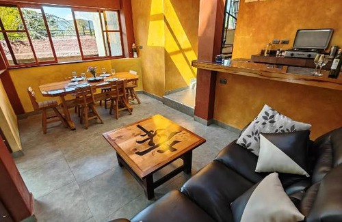 Oxapampa House | Casa al lado del Bosque