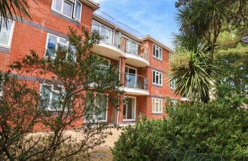 Sandbanks Apartment | Casa Al Mare