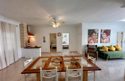 Los Gavilanes House | Casa Alba