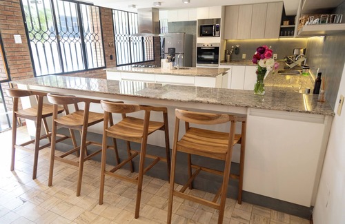 Mendoza City Center Villa | Casa Alma - Luxury Home