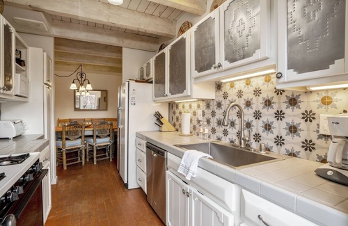 South Capitol House | Casa Alto | Cozy Santa Fe Retreat