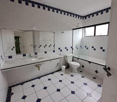 Parque Oasis House | Casa Alto Padrão de Frente ao Mar