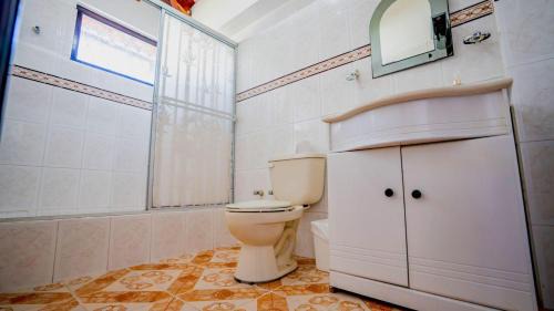 Ambato House | Casa amplia cerca de Baños de Agua Santa