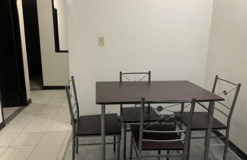 Engativa Apartment | Casa amplia cerca del cc Titan Plaza