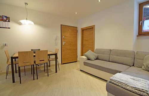 Castello-Molina di Fiemme Apartment | Casa Angelini