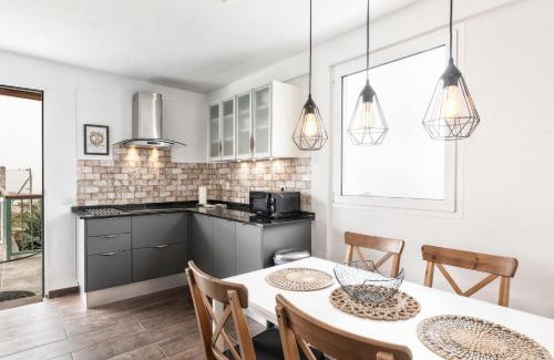 Tajuya House | Casa Anna by Huskalia