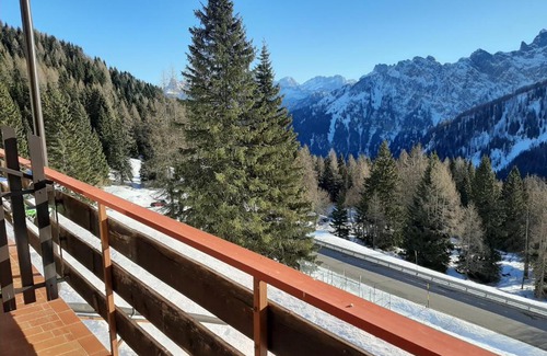 Falcade Apartment | Casa AQ27 sulle piste da sci