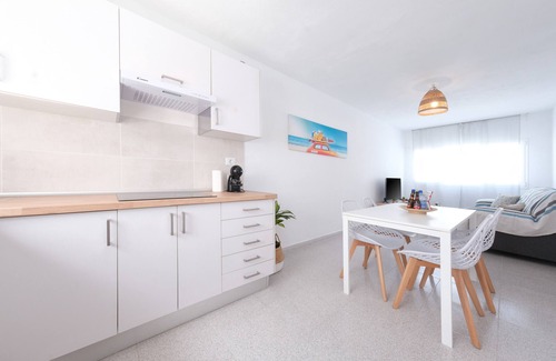 Arrieta Ski Chalet | Casa Aramén a few meters from the ocean