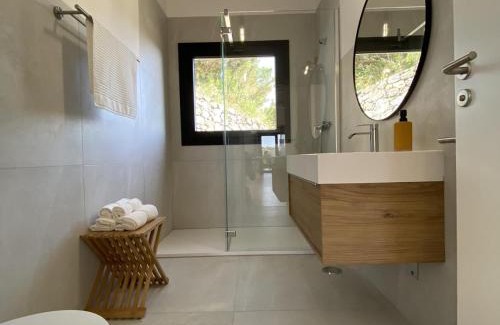 Valverde House | Casa Armonía del Silencio