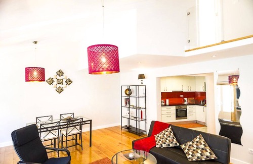 Socorro Apartment | Casa Azul - Duplex Mouraria Lisboa