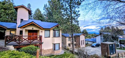San Carlos de Bariloche House | Casa Barrio La Colina 15 pax