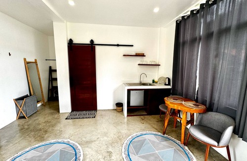 General Luna Hotel | Casa Basa Siargao