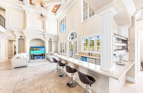 Seven Isles House | Casa Bella-Vita Luxurious Waterfront Living