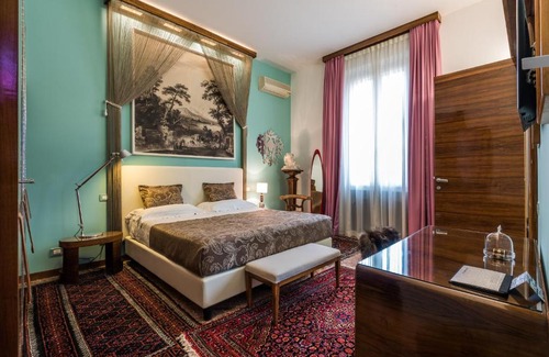 Historic Center Bed & Breakfast | Casa Bertagni