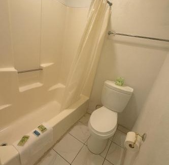 Azusa Hotel | Casa Blanca Hotel - Azusa, Los Angeles