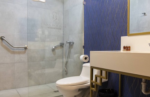 Loja Hotel | Casa Bolivar Hotel Museo