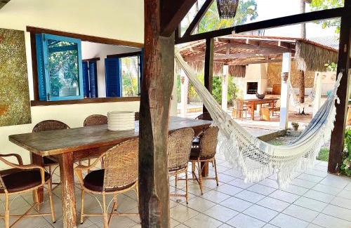 Barra Mar House | Casa Bonita da Barra - 04 quartos, 170m da praia barramar