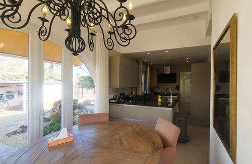Vera House | Casa Bonneville