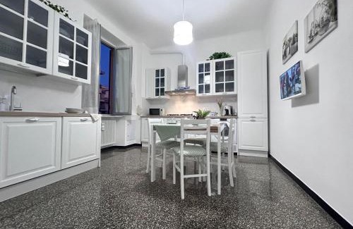 Sestri Ponente Apartment | Casa Brighella by Holiday World