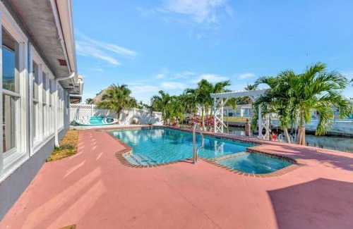 Deerfield Beach House | Casa by The Cove 3 bedroom 2 bath plus Office Intracoastal Front with Heated Pool and Spa