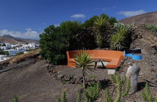 Guatiza House | CASA CALDERETA, country house in unique nature.
