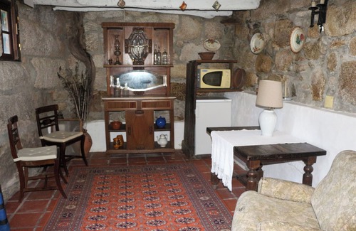 Castro Daire Other | Casa Campo das Bizarras