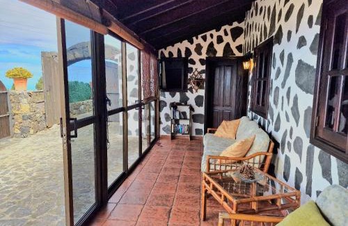 Icod de los Vinos House | Casa Canaria Drago in Icod de los Vinos