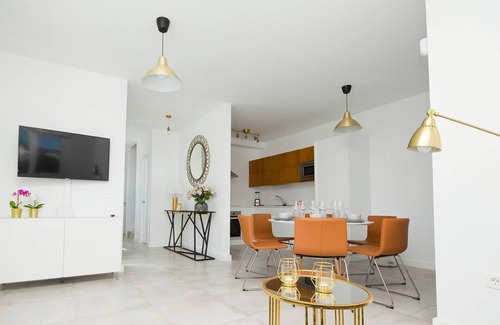 Uga House | Casa Carann - By AZ Rentals