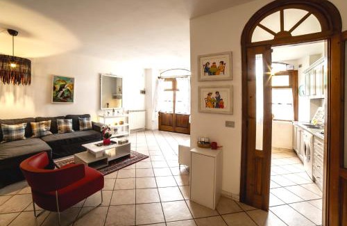 Mologno Apartment | Casa Carlo