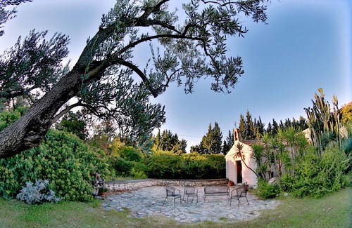 Vigne Villa | Casa Carlotta private villa - Contrada Guido