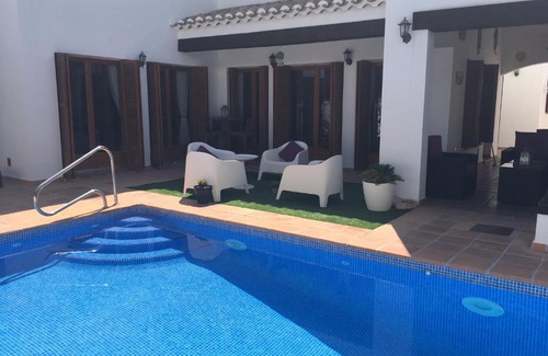 Caserio Los Tarquinos Villa | Casa Catherina Joan - El Valle Golf Resort