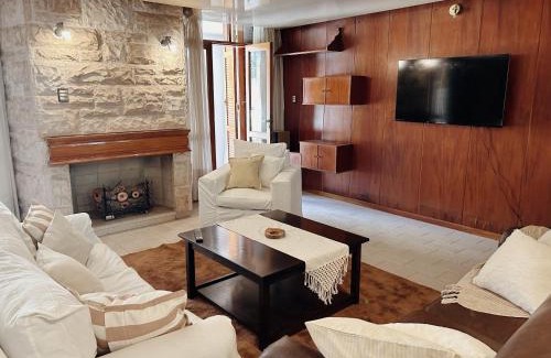 Mendoza City Center House | Casa Cedro, en el centro de Mendoza.