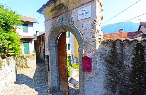 Tremezzina Apartment | Casa Colore