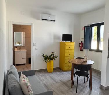 Reguengos de Monsaraz Apartment | Casa Colorida