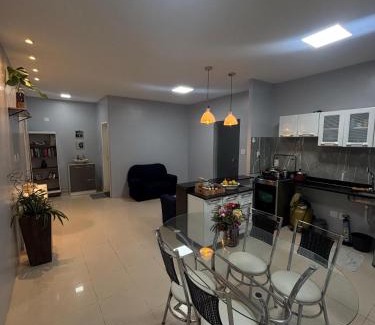 Reduto Apartment | Casa com garagem e 2 quartos