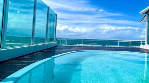 Brasilia Teimosa House | CASA COM PISCINA À BEIRA MAR.