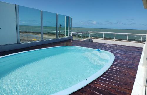 Brasilia Teimosa House | CASA COM PISCINA À BEIRA MAR.