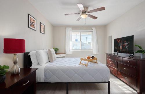 New Papago Parkway House | Casa Con Casita - Private Pool - 8 min to Old Town