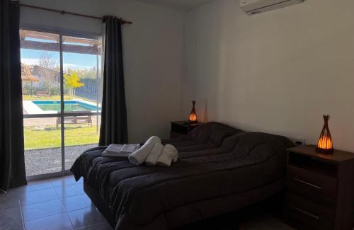 San Rafael House | Casa con pileta privada en complejo de cabañas CABLE A TIERRA Syrah San Rafael