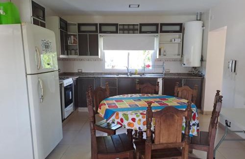 Salta House | Casa con piscina y parque en Salta , zona aeropuerto